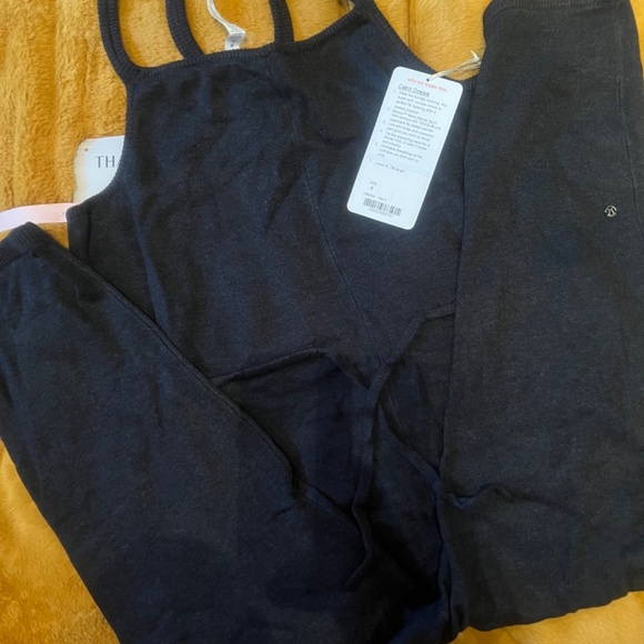 Lululemon Cabin Onesie - Picture 3 of 4